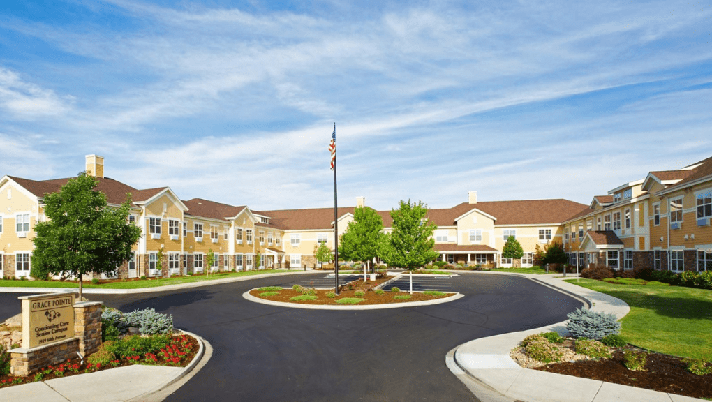 Skilled Nursing Facility Vs Assisted Living How Are They Different Gracepointe